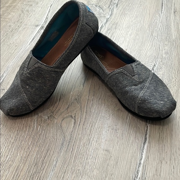 TOMS Gray Slip-On Shoes - Picture 8 of 9